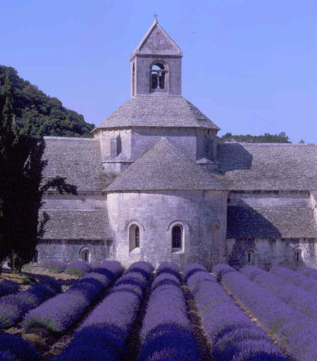 Abtei Notre-Dame de Sénanque - Zisterzienserkloster 1148 gegründet - ein Ort der Stille und Andacht